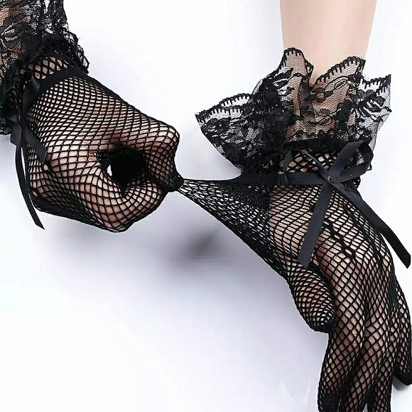 🎃🕸️ Wednesday Adams Style Mesh Evening Outing Gloves - Picture 3 of 5